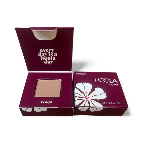 Benefit Hoola Bronzer Duo — 2 Minis (0.06 oz each) - Picture 1 of 2
